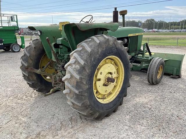 Image of John Deere 4020 equipment image 2