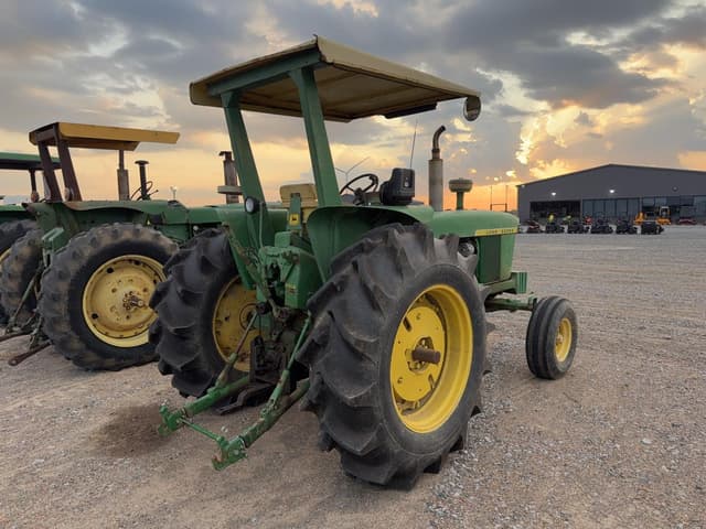Image of John Deere 4020 equipment image 4