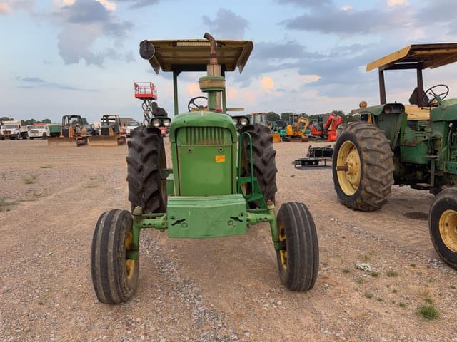 Image of John Deere 4020 equipment image 2