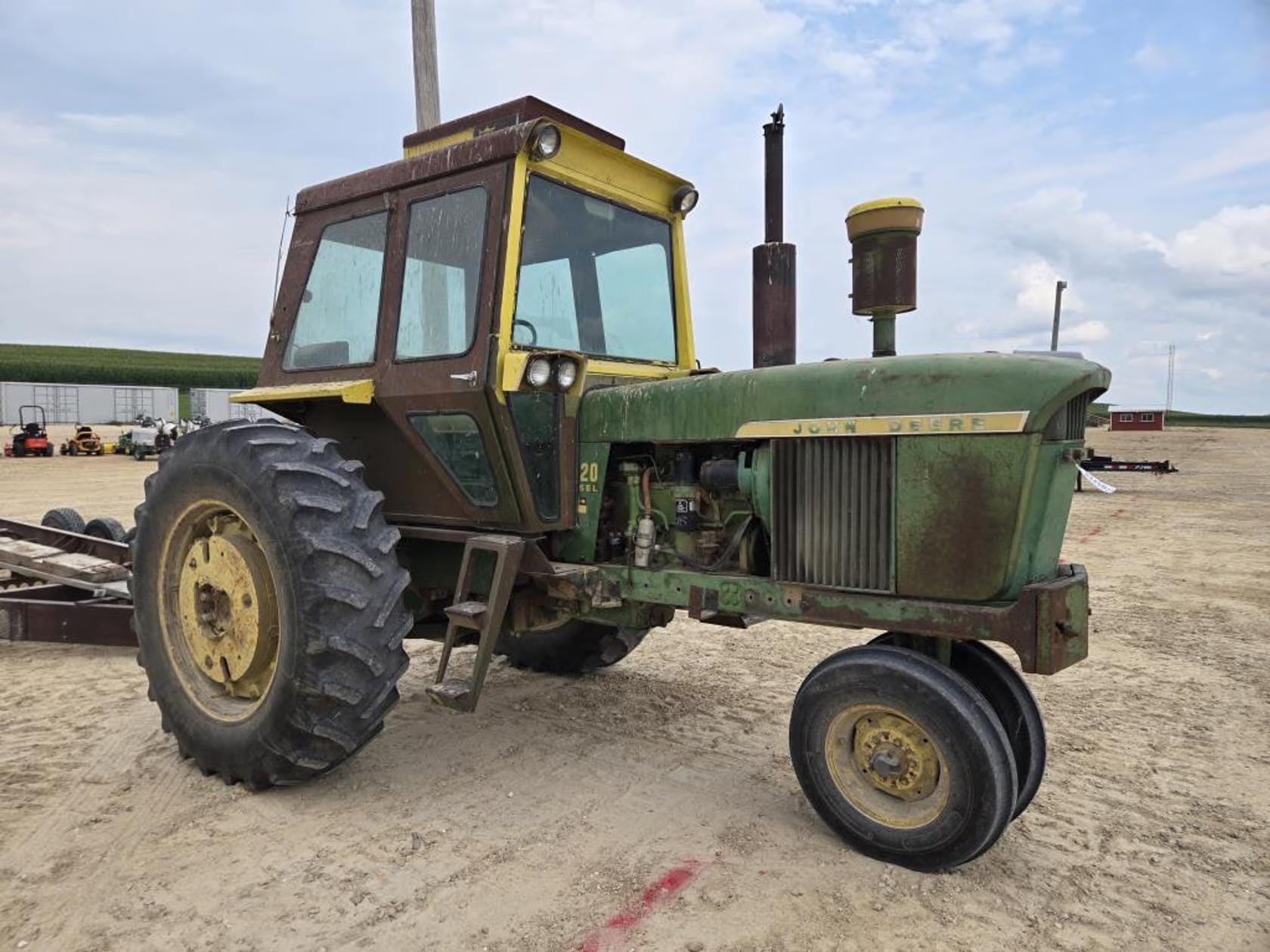 John Deere 4020 Equipment Image0