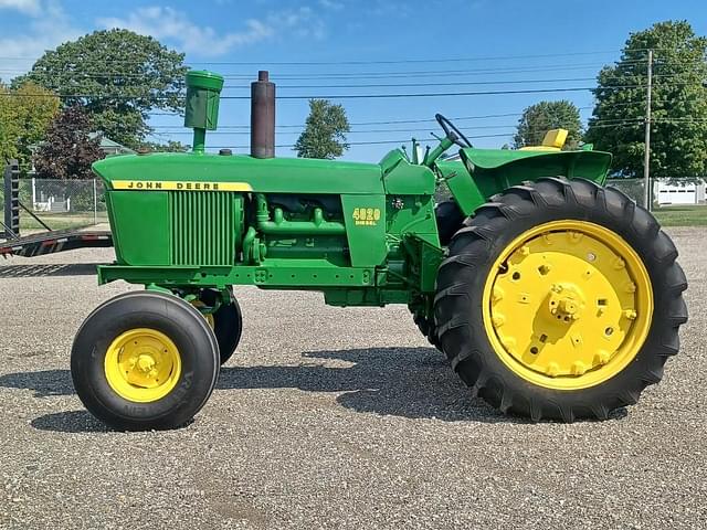 Image of John Deere 4020 equipment image 1