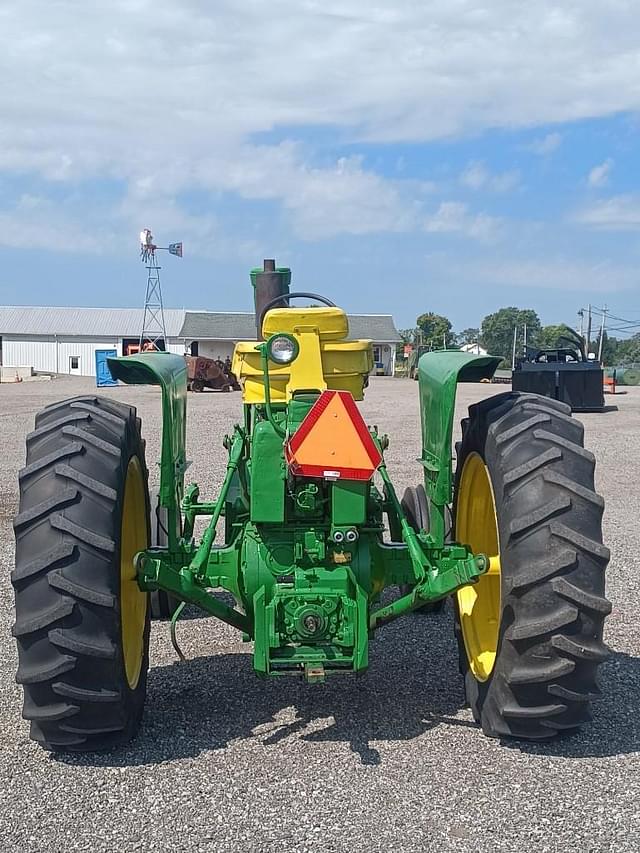 Image of John Deere 4020 equipment image 4