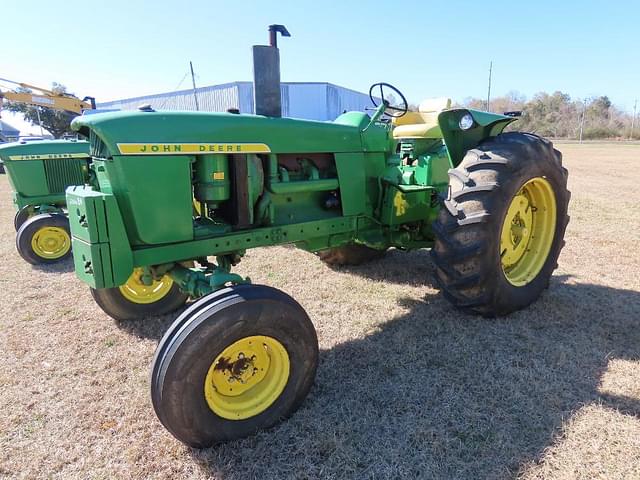 Image of John Deere 4020 equipment image 1