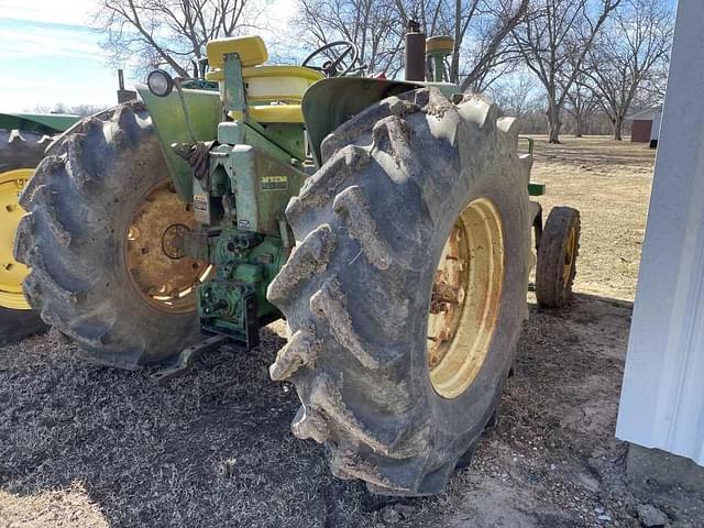 Image of John Deere 4020 equipment image 2