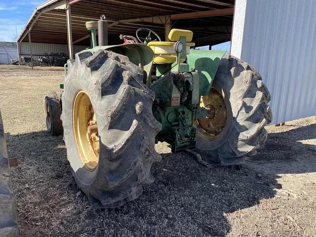 Image of John Deere 4020 equipment image 1