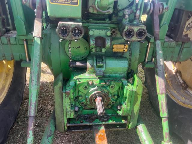 Image of John Deere 4020 equipment image 3