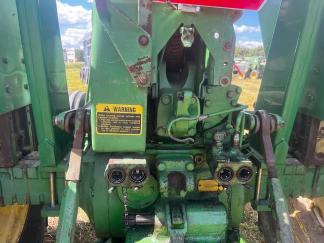 Image of John Deere 4020 equipment image 4
