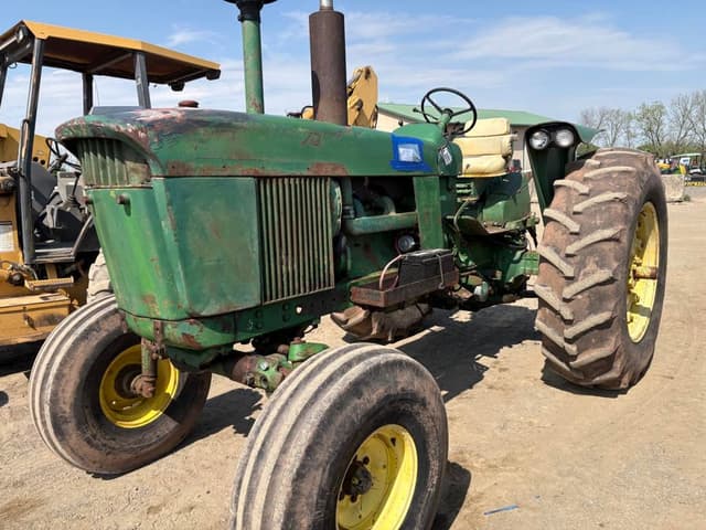 Image of John Deere 4020 equipment image 4