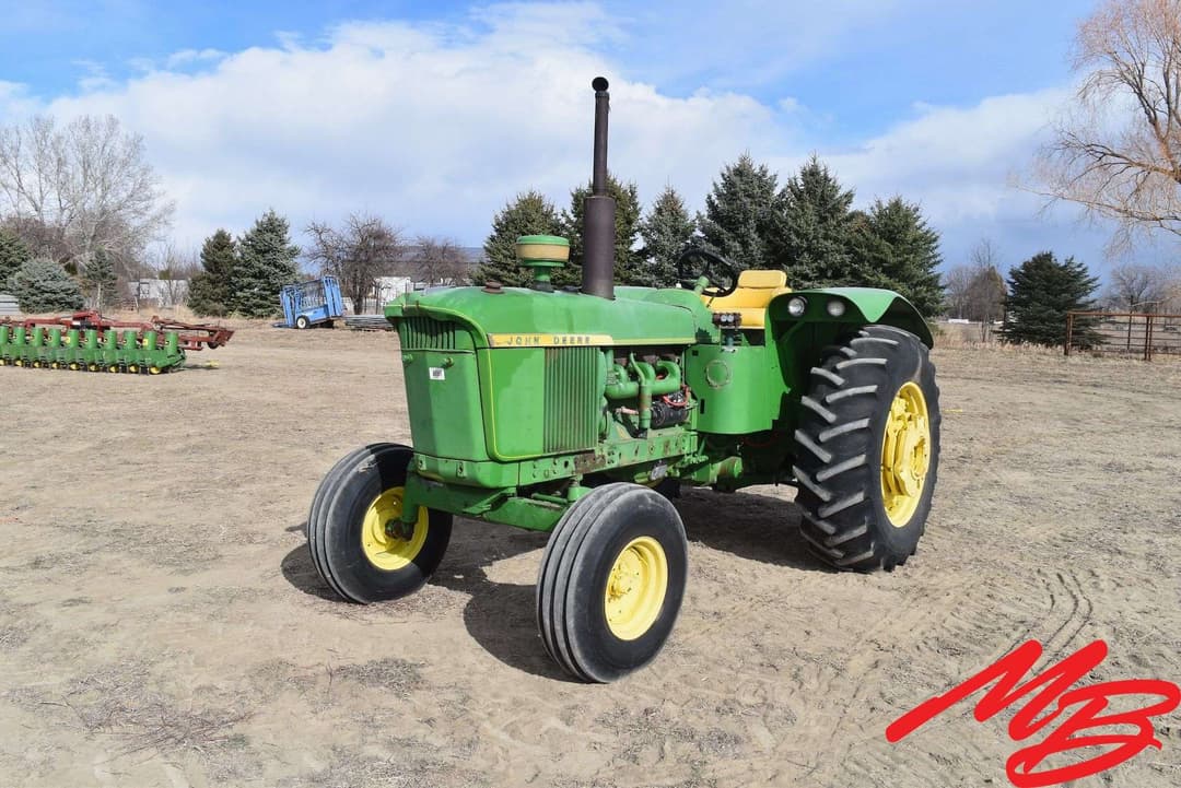 Image of John Deere 4020 Primary image