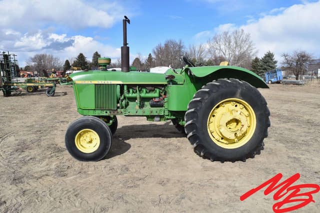 Image of John Deere 4020 equipment image 2