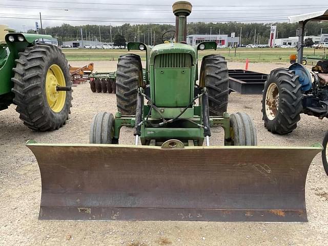 Image of John Deere 4020 equipment image 4