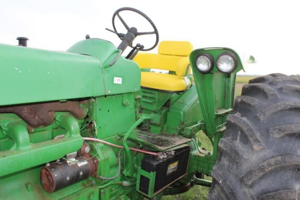 Main image John Deere 4020 11