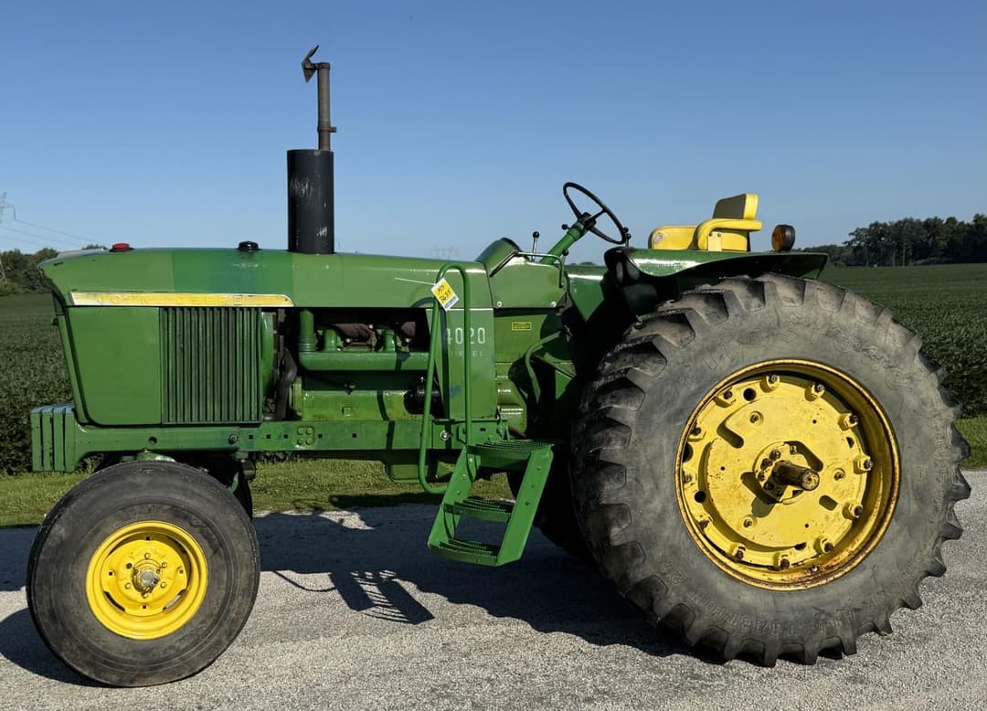 Image of John Deere 4020 Primary image