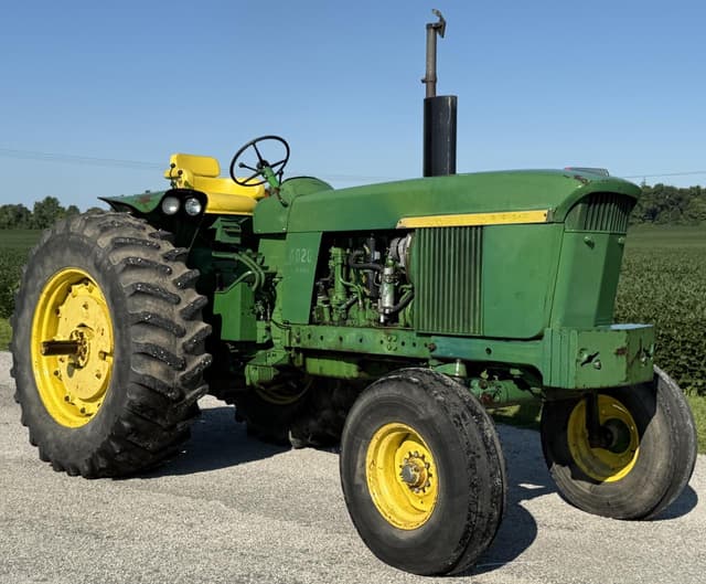 Image of John Deere 4020 equipment image 1