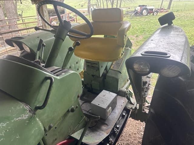 Image of John Deere 4020 equipment image 2