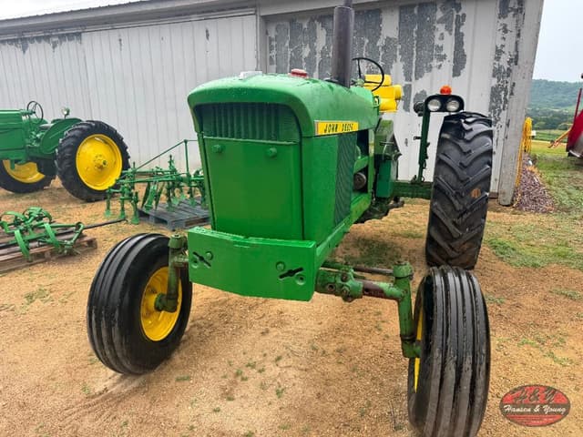 Image of John Deere 4020 equipment image 1