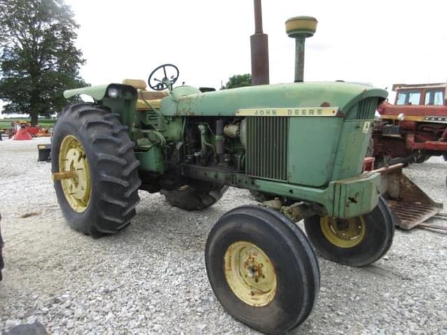Image of John Deere 4020 equipment image 4
