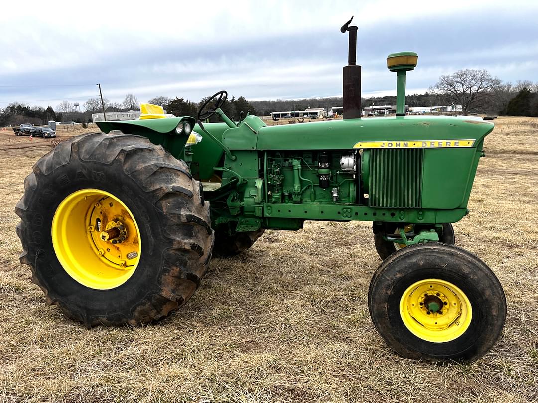 Image of John Deere 4020 Primary image