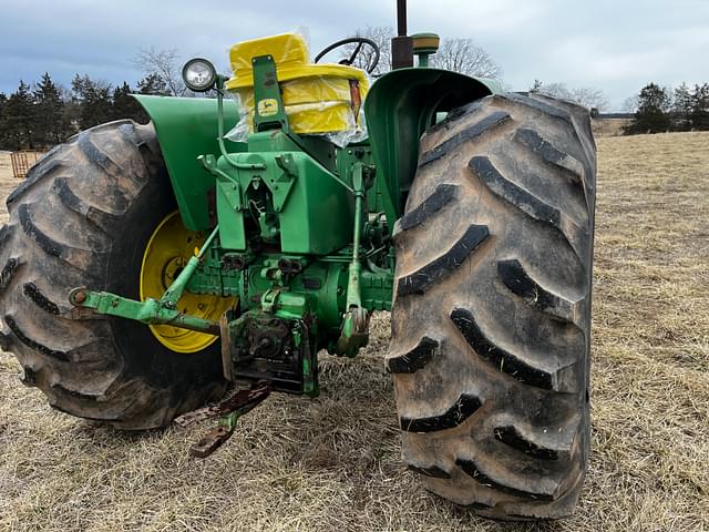 Image of John Deere 4020 equipment image 4