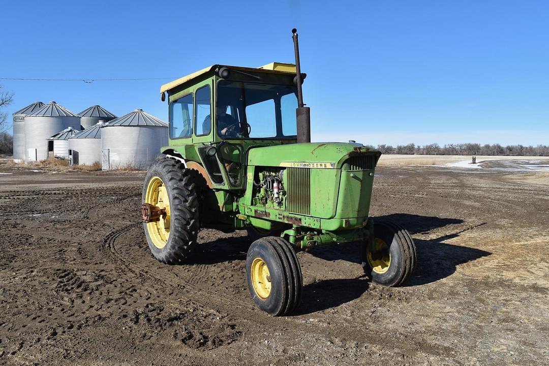 Image of John Deere 4020 Primary image