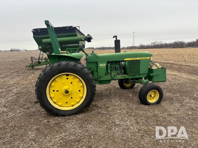 Image of John Deere 4020 equipment image 3