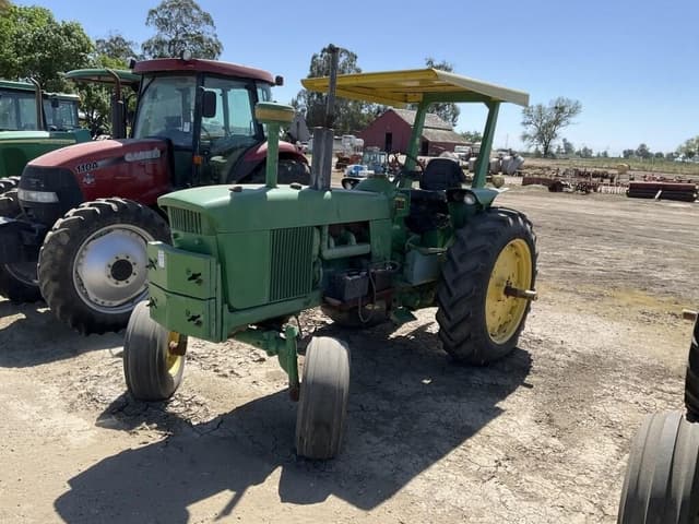 Image of John Deere 4020 equipment image 2