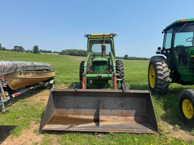 Image of John Deere 4020 equipment image 1