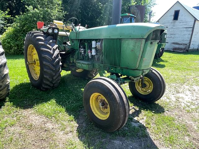 Image of John Deere 4020 equipment image 2