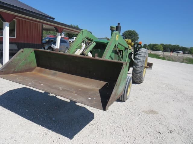 Image of John Deere 4020 equipment image 1