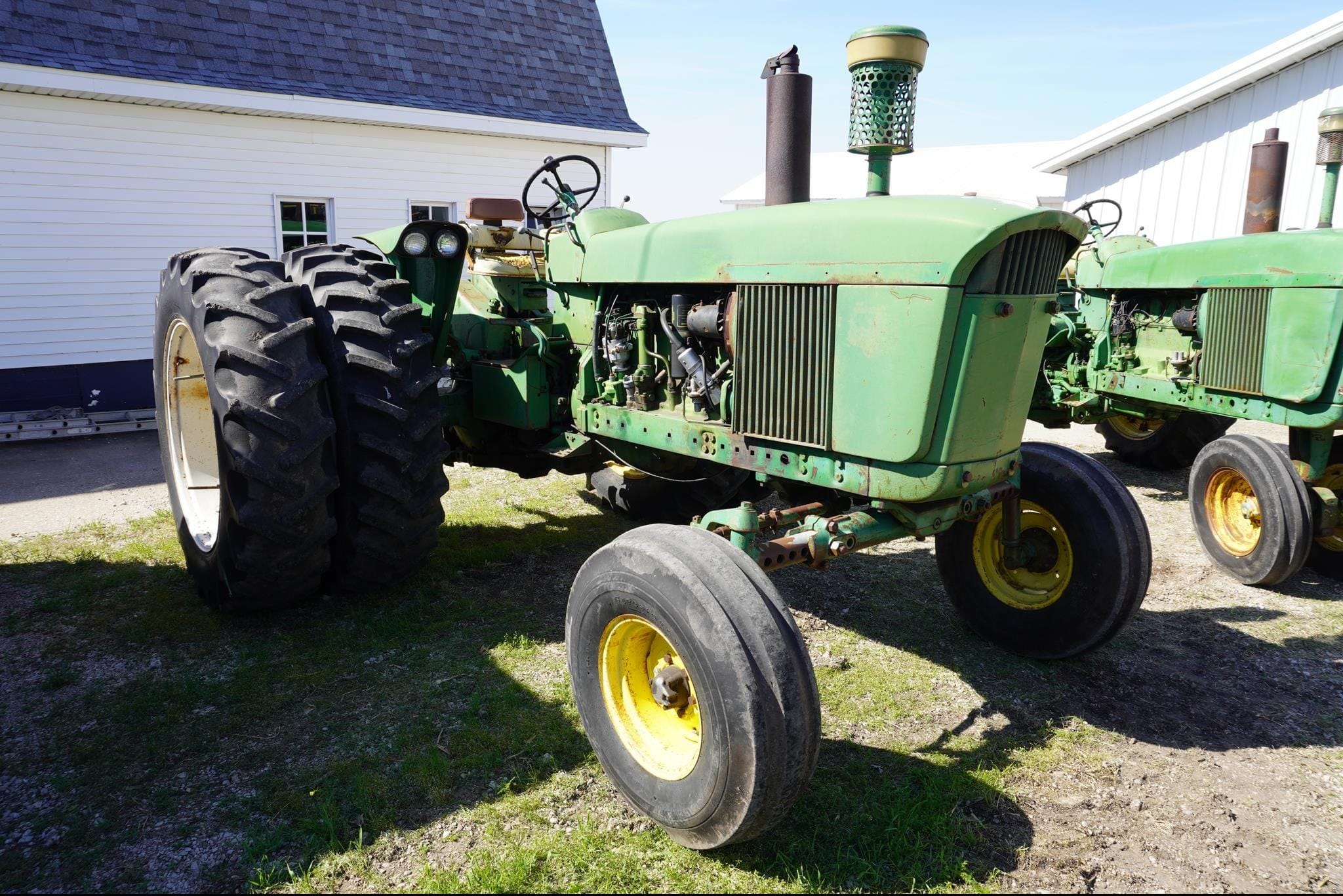 John Deere 4020 Equipment Image0