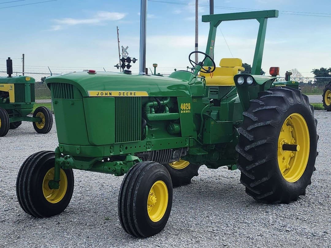 Image of John Deere 4020 Primary image
