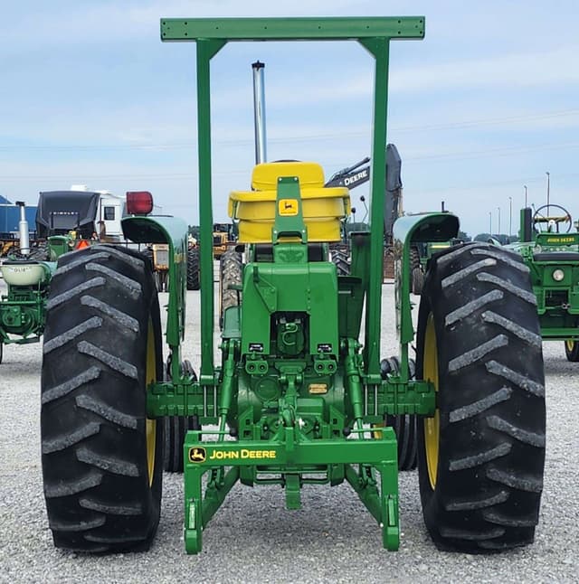 Image of John Deere 4020 equipment image 3