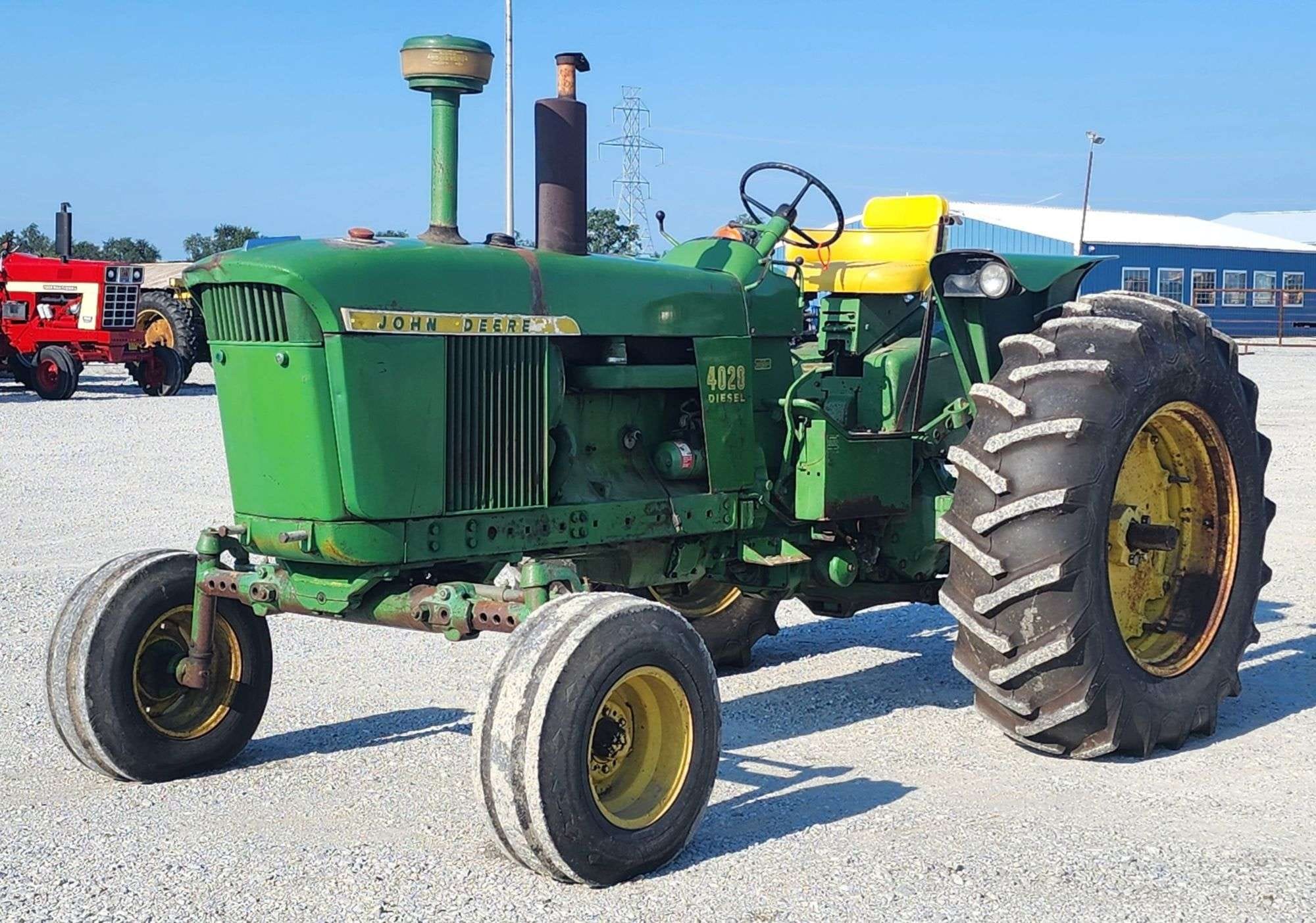 1972 John Deere 4020 Equipment Image0