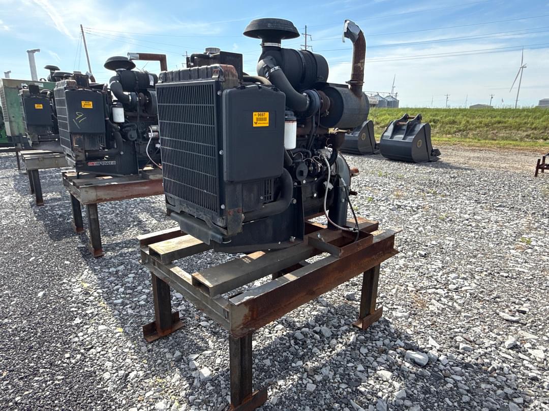 Image of John Deere  4024TF281 Primary image