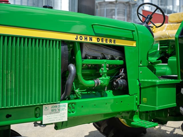 Image of John Deere 4030 equipment image 4