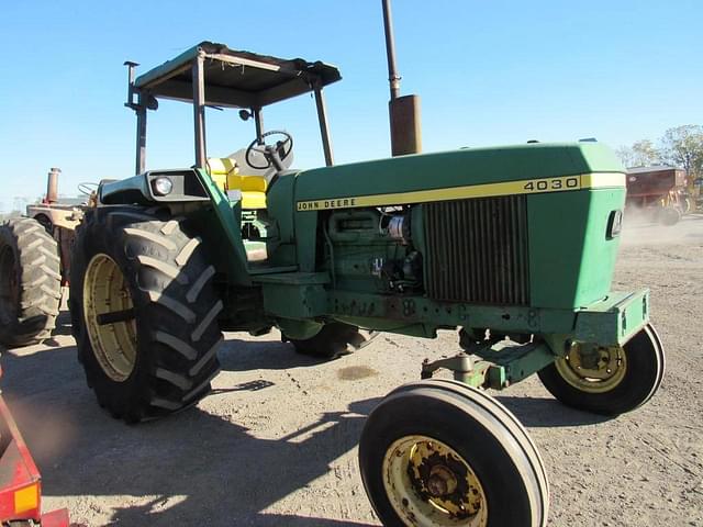 Image of John Deere 4030 equipment image 4