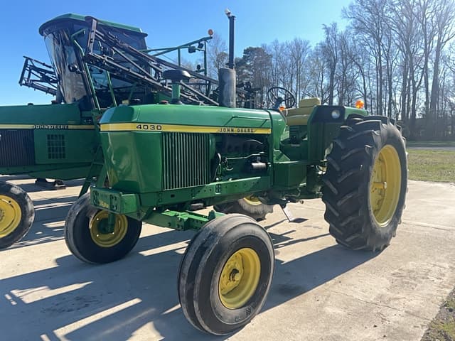 Image of John Deere 4030 equipment image 1