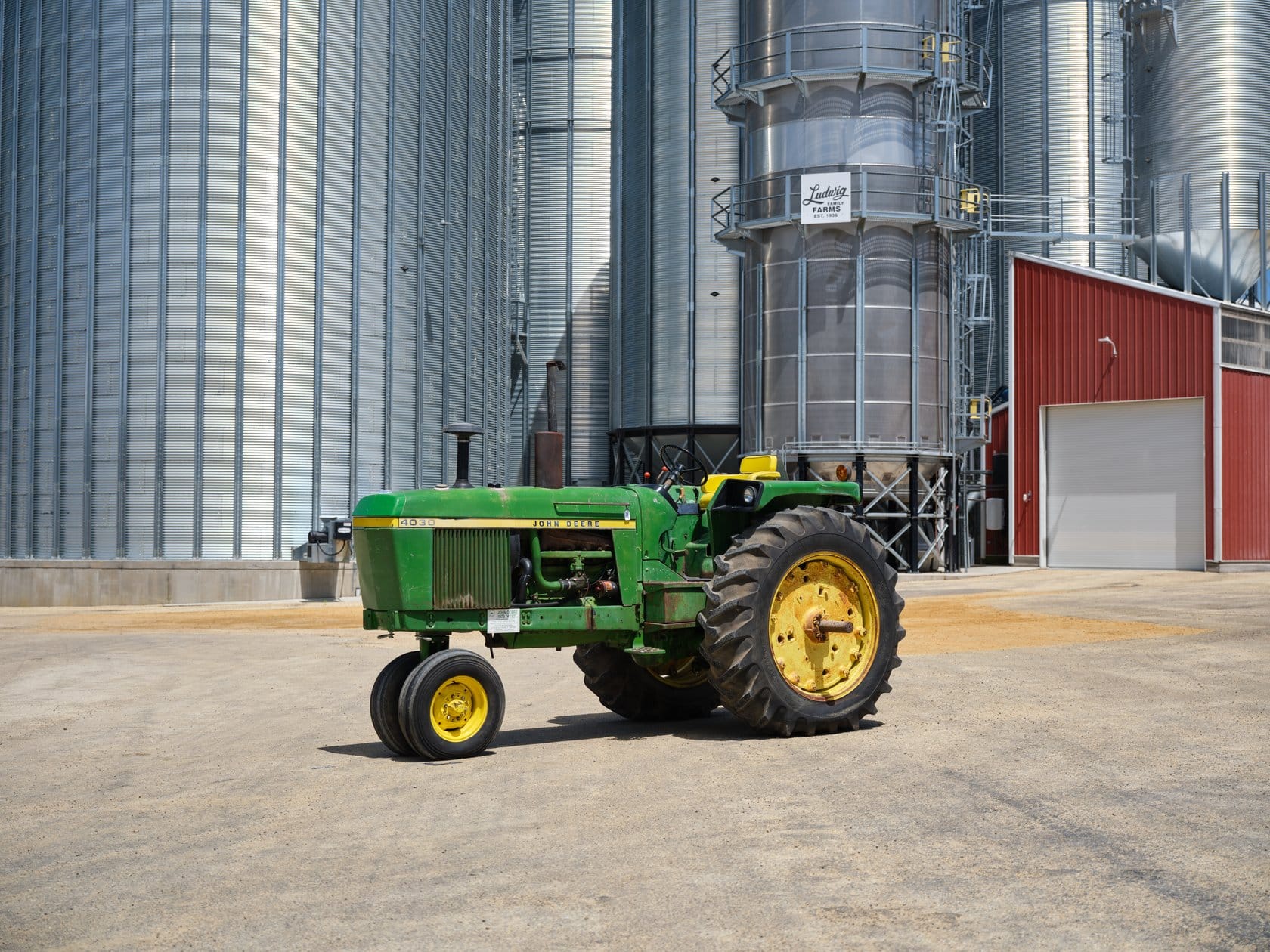 1973 John Deere 4030 Equipment Image0