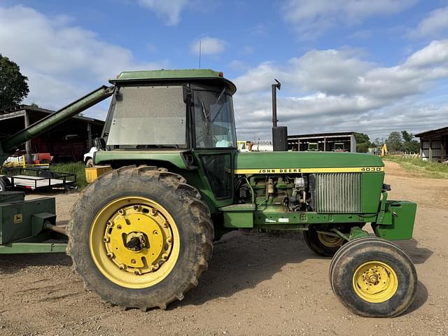 Image of John Deere 4030 equipment image 4