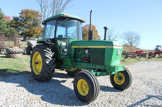 Image of John Deere 4030 equipment image 2