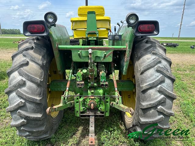 Image of John Deere 4030 equipment image 2
