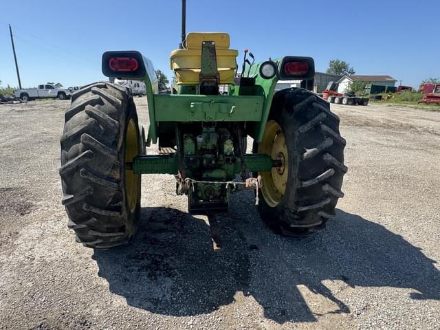 Image of John Deere 4030 equipment image 4