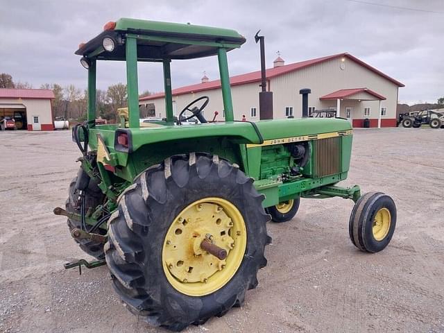 Image of John Deere 4030 equipment image 4