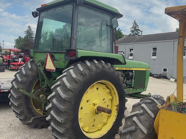 Image of John Deere 4030 equipment image 2