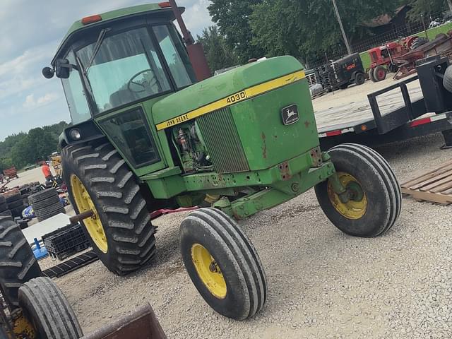 Image of John Deere 4030 equipment image 1