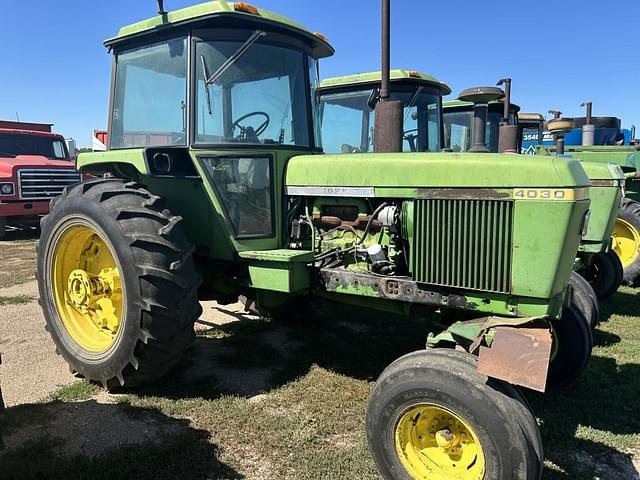 Image of John Deere 4030 equipment image 1