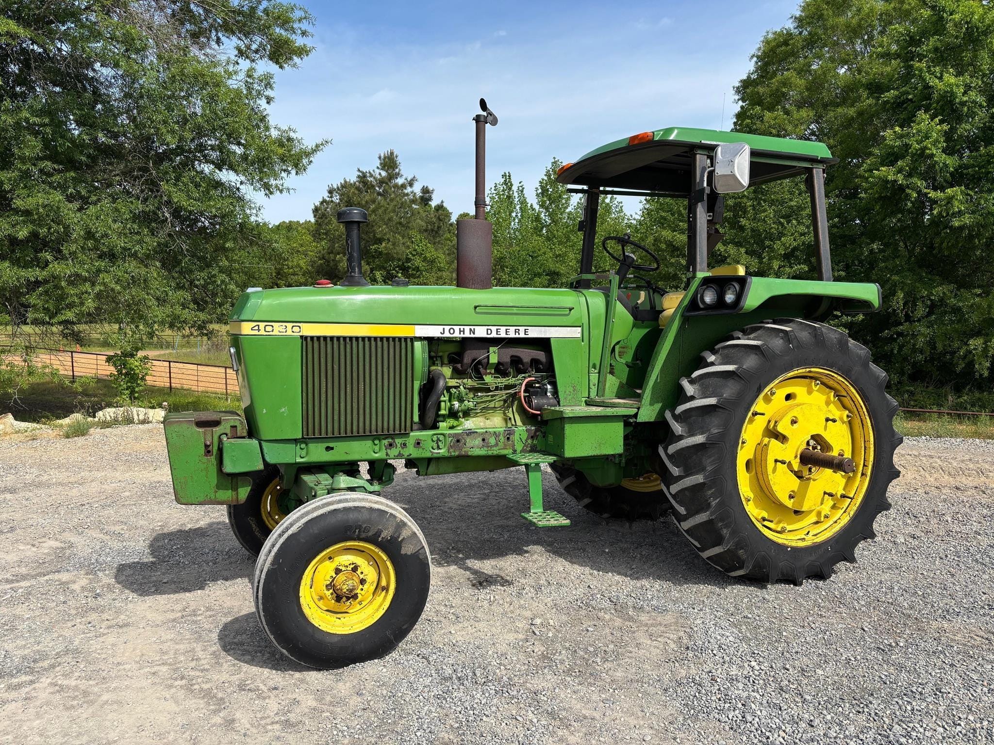 John Deere 4030 Equipment Image0