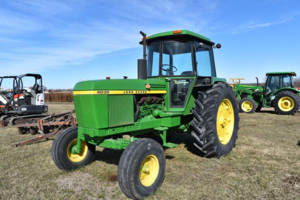 Main image John Deere 4030