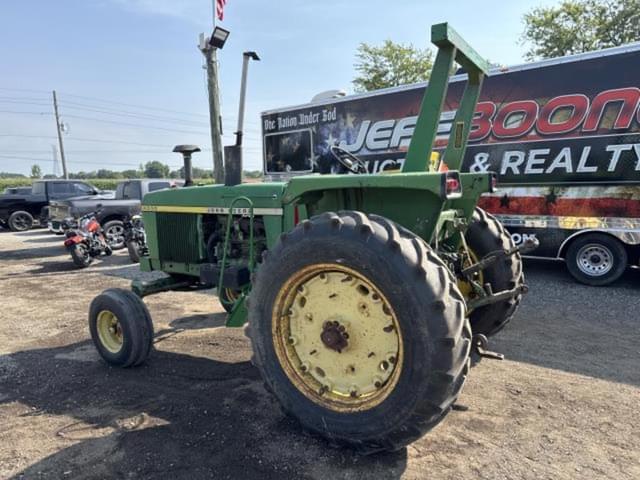 Image of John Deere 4030 equipment image 2
