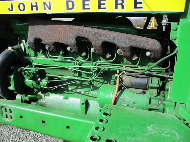 Image of John Deere 4030 equipment image 4